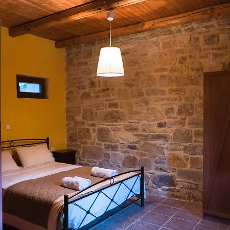 Country house Akros Oreon Voliares